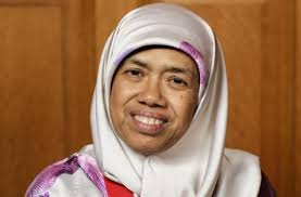 Puan Rahimah, 52 Tahun